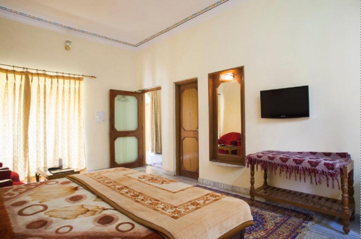 Hotel New Park Pushkar Esterno foto